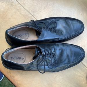 Men’s black dress shoes